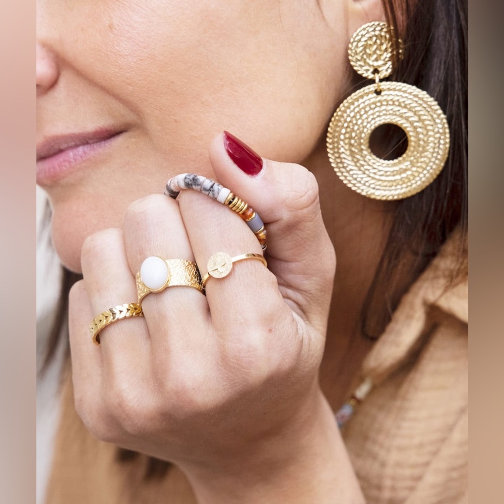 White Agate & Gold-Plated Steel Ring